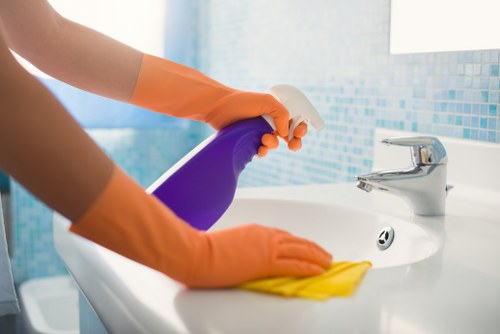 Deep upholstery cleaning process for sofa and armchair surfaces